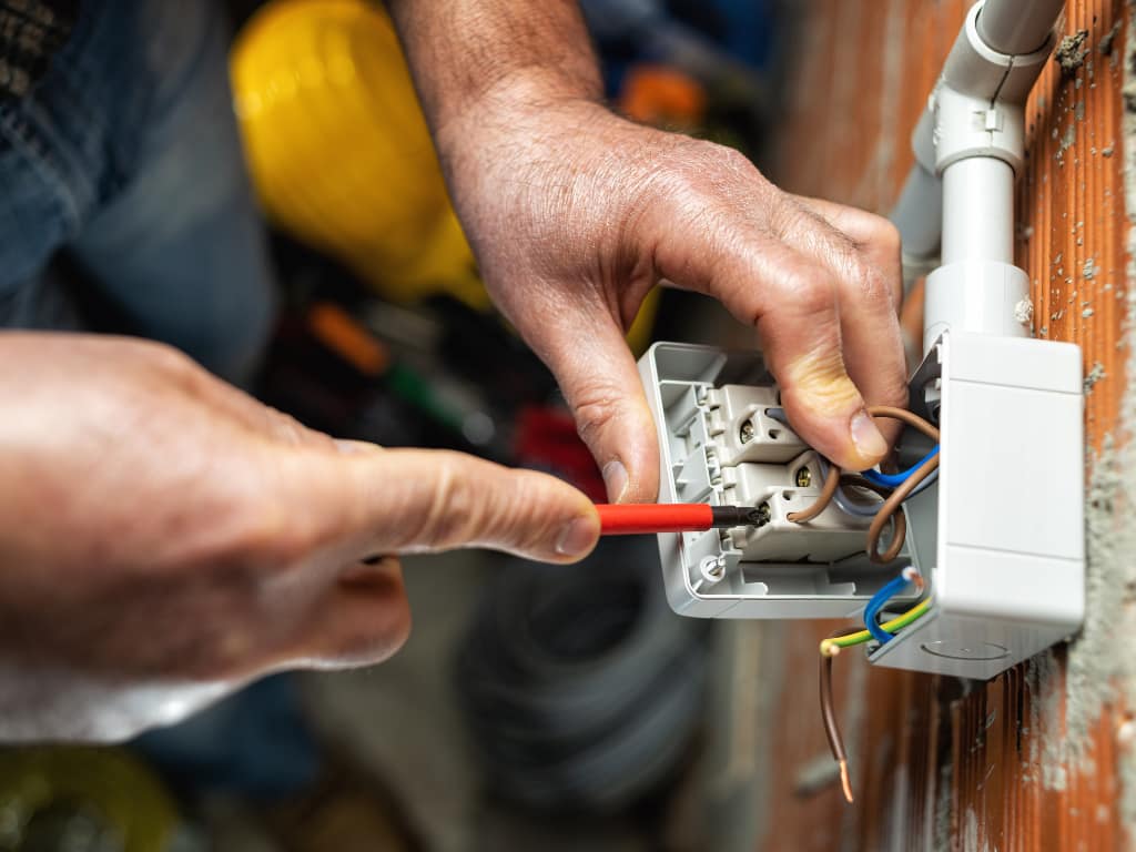 commercial electrician services