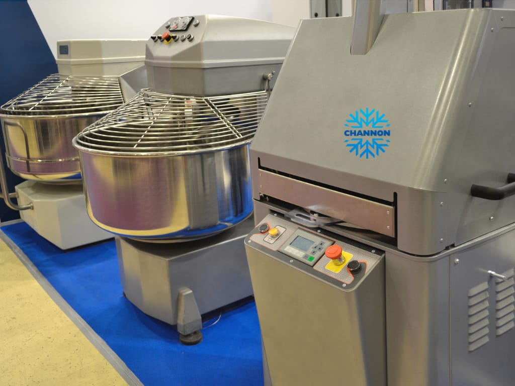 bakery equipment, cake display cabinets, beverage process equipment, commercial baking equipment, food and beverage equipment