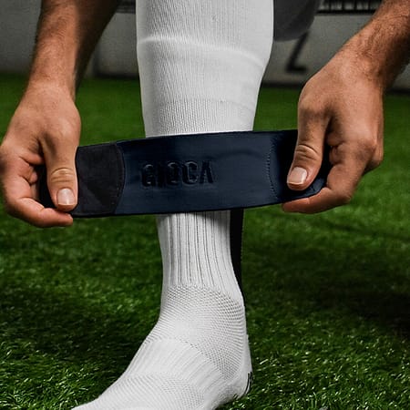 DARK GREY SHIN GUARD STAYS