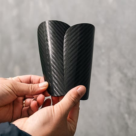 GIOCA CARBON ELITE SHIN GUARDS