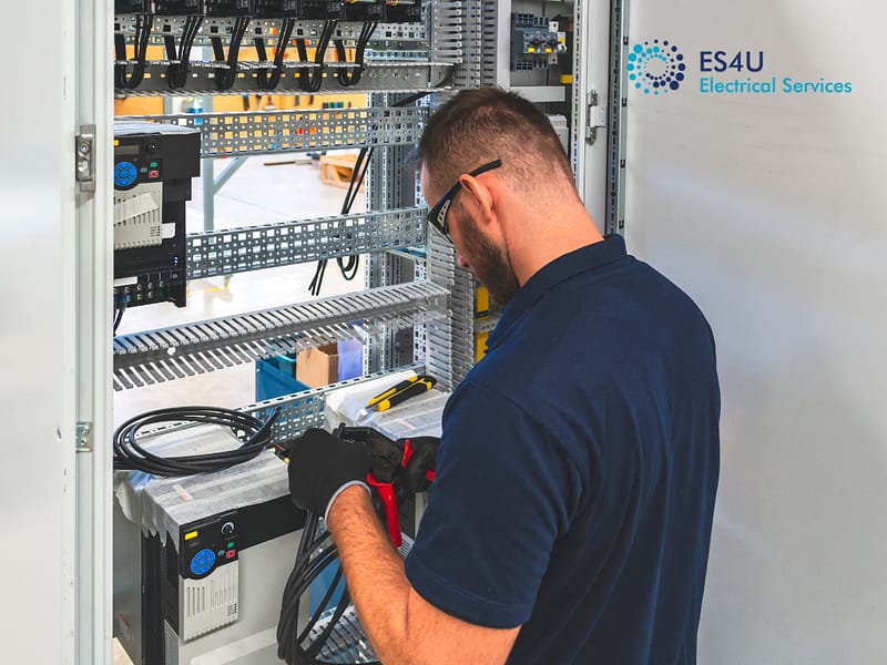 Commercial Electrician